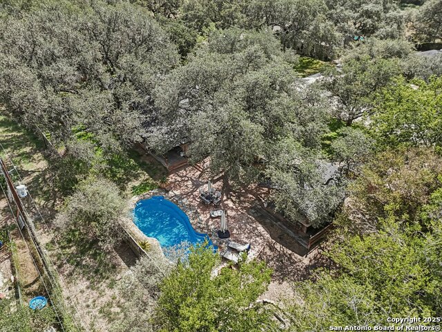 Listing photo id 73 for 340 Sollock  