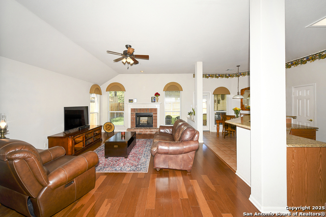 Image 12 of 42 For 13126 Winding Creek