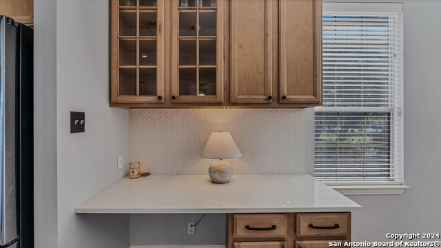 Listing photo id 11 for 323 Granite Rd