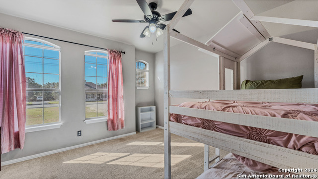 Listing photo id 15 for 323 Granite Rd