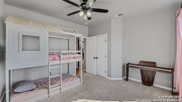 Listing photo id 17 for 323 Granite Rd