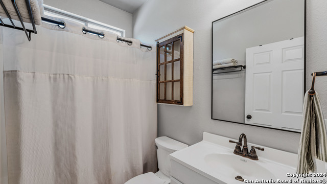 Listing photo id 18 for 323 Granite Rd