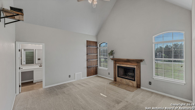 Listing photo id 21 for 323 Granite Rd