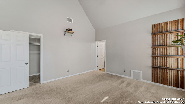 Listing photo id 24 for 323 Granite Rd
