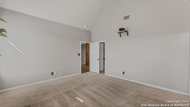Listing photo id 25 for 323 Granite Rd