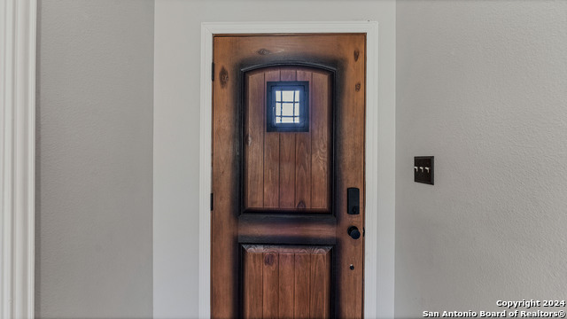 Listing photo id 1 for 323 Granite Rd