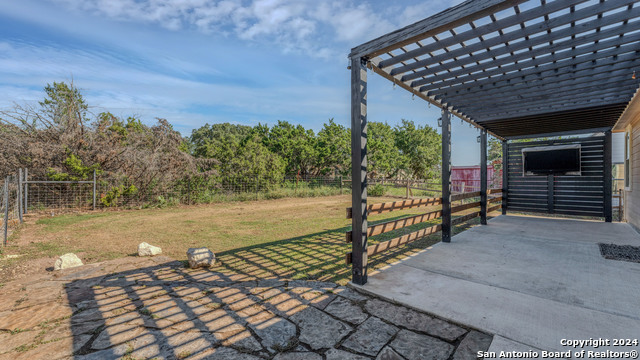 Listing photo id 30 for 323 Granite Rd