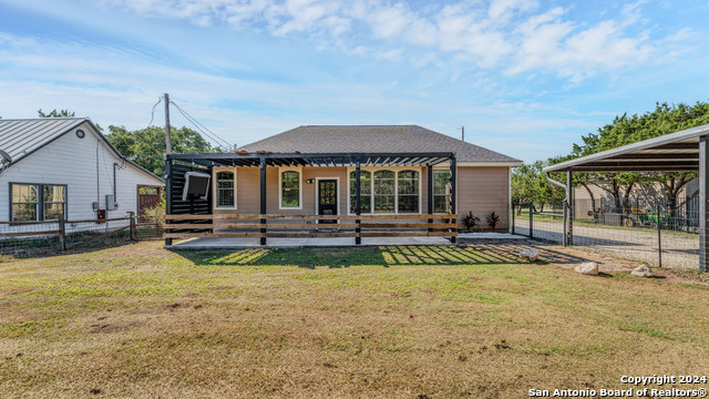 Listing photo id 33 for 323 Granite Rd