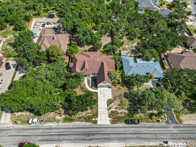 Listing photo id 37 for 211 Spacious Sky