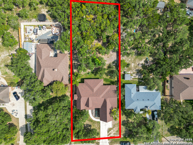 Listing photo id 38 for 211 Spacious Sky