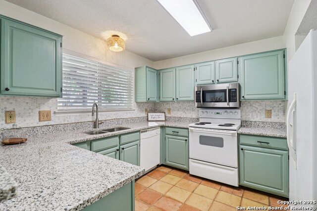 Listing photo id 8 for 8501 Quail Tree