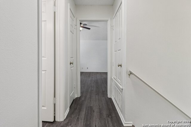 Listing photo id 13 for 8501 Quail Tree