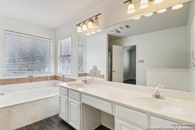 Listing photo id 19 for 8501 Quail Tree