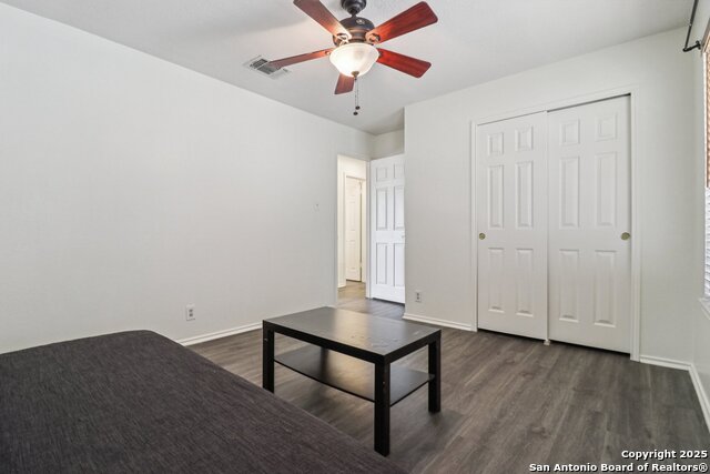 Listing photo id 21 for 8501 Quail Tree