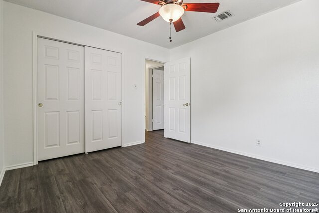 Listing photo id 25 for 8501 Quail Tree