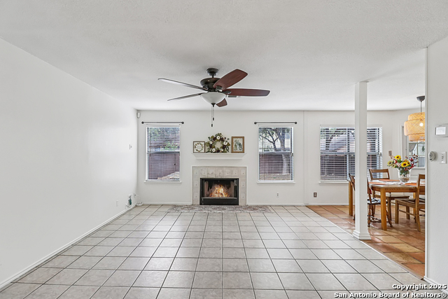 Listing photo id 2 for 8501 Quail Tree