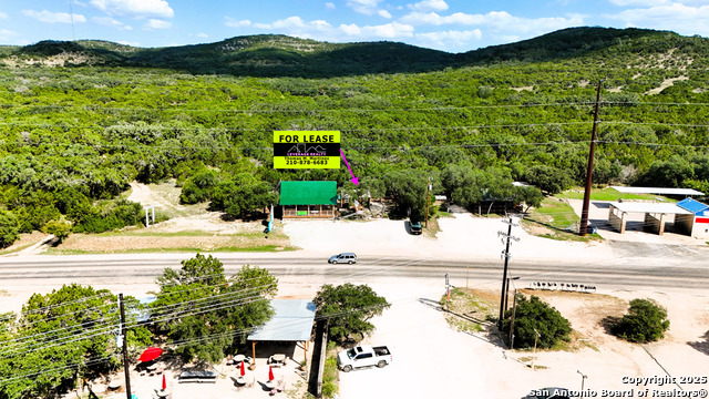 Listing photo id 10 for 9587 Fm 1283