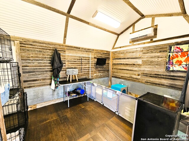 Listing photo id 4 for 9587 Fm 1283