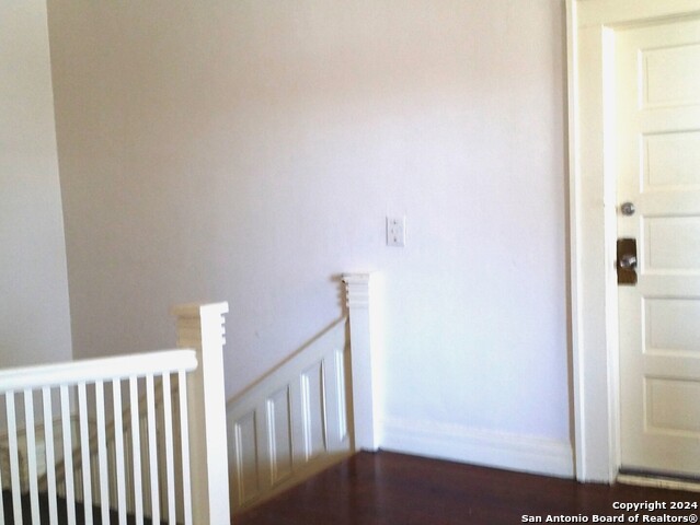 Image 17 of 28 For 111 Highland E