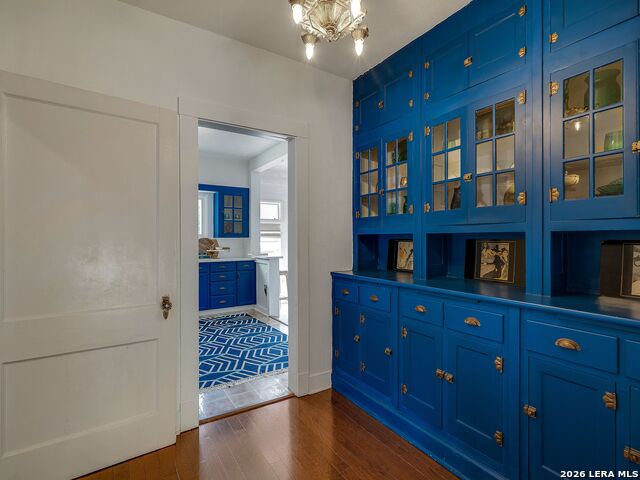 Image 23 of 45 For 206 Laurel Heights Place