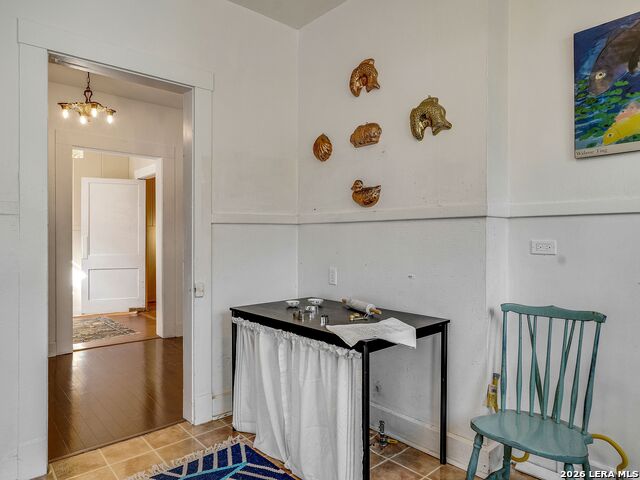 Image 27 of 45 For 206 Laurel Heights Place