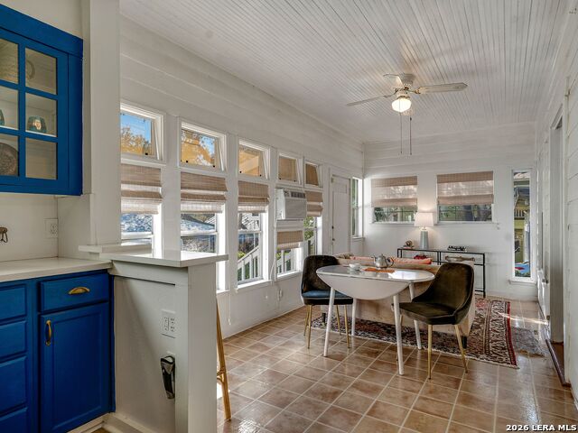 Image 28 of 45 For 206 Laurel Heights Place