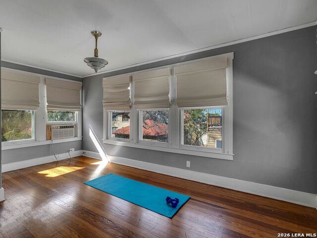 Image 36 of 45 For 206 Laurel Heights Place