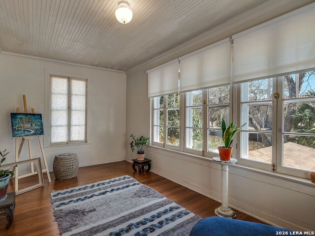 Image 42 of 45 For 206 Laurel Heights Place