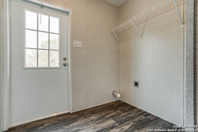 Image 15 of 48 For 71 Spanish Oak