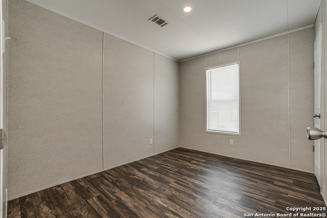 Image 29 of 48 For 71 Spanish Oak