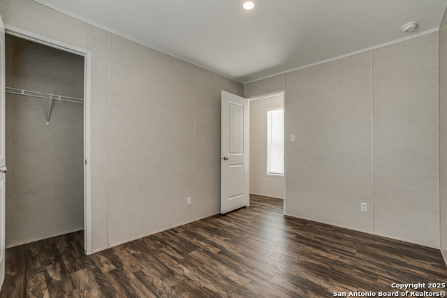 Image 30 of 48 For 71 Spanish Oak