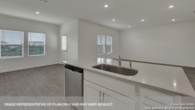 Listing photo id 15 for 216 Las Lomas