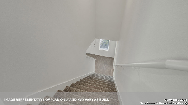 Listing photo id 17 for 216 Las Lomas