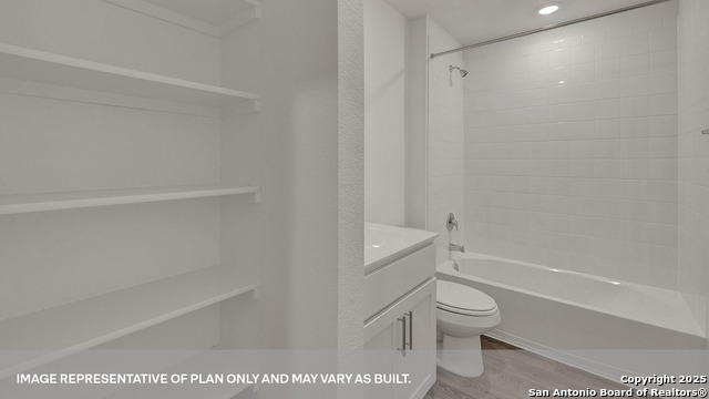 Listing photo id 23 for 216 Las Lomas