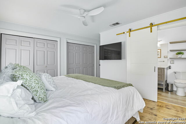 Listing photo id 11 for 530 Burnside Dr.