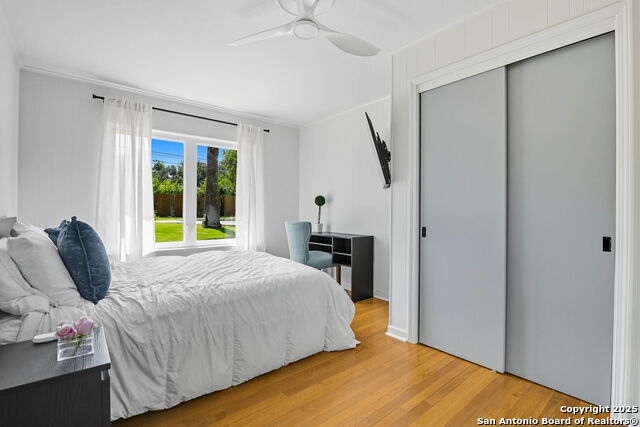 Listing photo id 14 for 530 Burnside Dr.