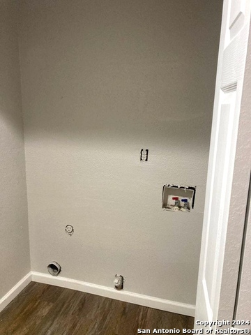 Image 13 of 14 For 1225 Churing Dr