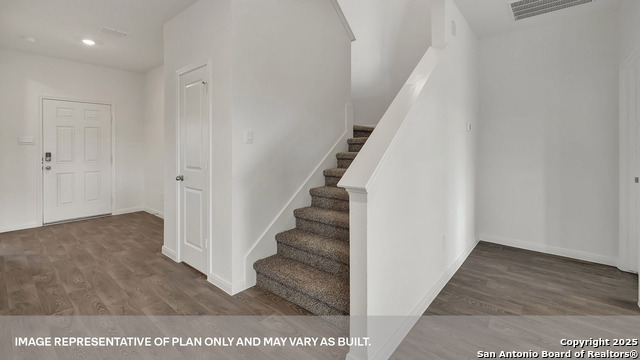 Image 7 of 41 For 137 Las Lomas