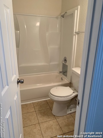 Image 10 of 11 For 340 Maryland St 202