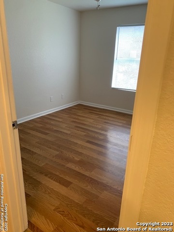 Image 8 of 11 For 340 Maryland St 202