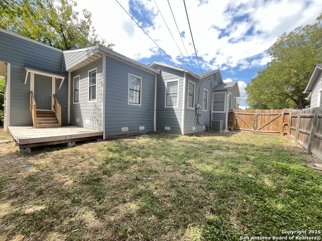 Listing photo id 10 for 118 Leming  