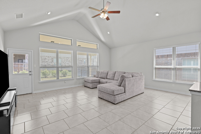 Image 17 of 30 For 1637 Cullanne