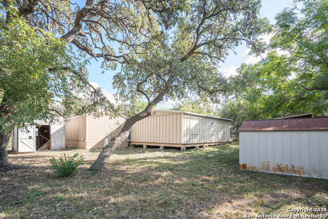 Image 23 of 36 For 12106 Grapevine