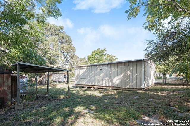 Image 24 of 36 For 12106 Grapevine