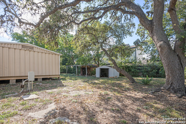 Image 25 of 36 For 12106 Grapevine