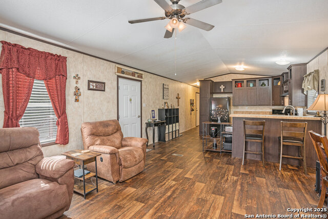 Image 4 of 36 For 12106 Grapevine