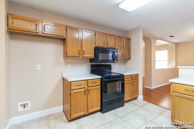 Image 15 of 39 For 5207 Wood Glen