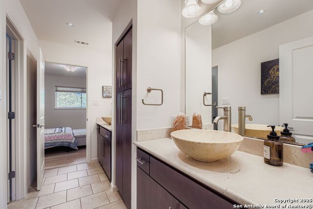 Image 22 of 28 For 14007 Mint Trail