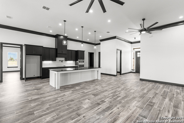 Image 9 of 43 For 158 Estates  