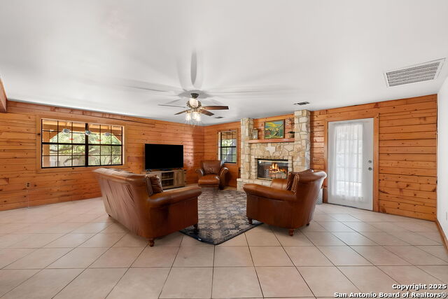 Image 12 of 41 For 795 County Road 368